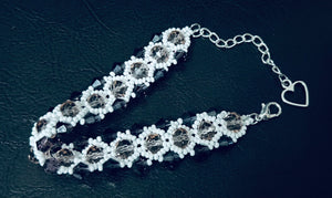 Festliche Armband mit Glasperlen und Tschechische Glas Rocailles Preciosa Perlen